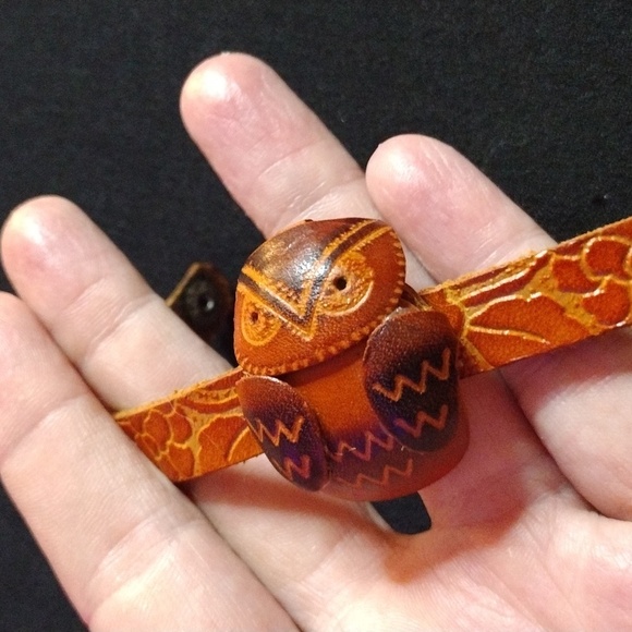Handcrafted Genuine Leather Owl Bracelet - Picture 9 of 10